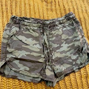 Cozy drawstring American Eagle shorts. No tags but only worn once.
